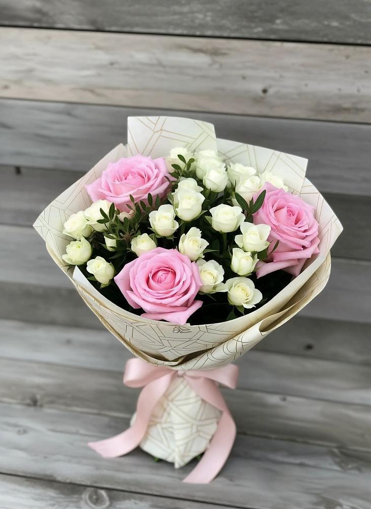 Букет цветов из: Розы в Звенигово