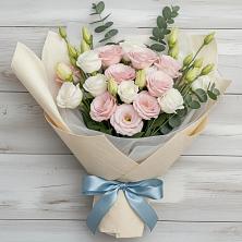 Букет цветов из:  Лизиантусы в Звенигово