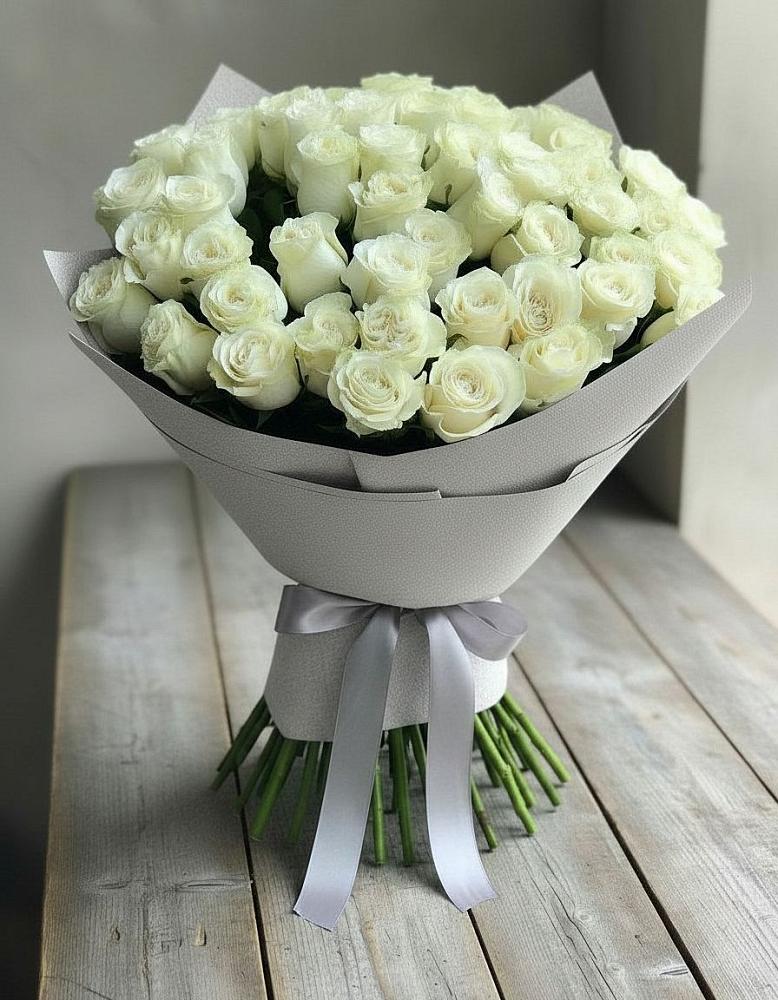 Букет 35 Белых роз в Звенигово
