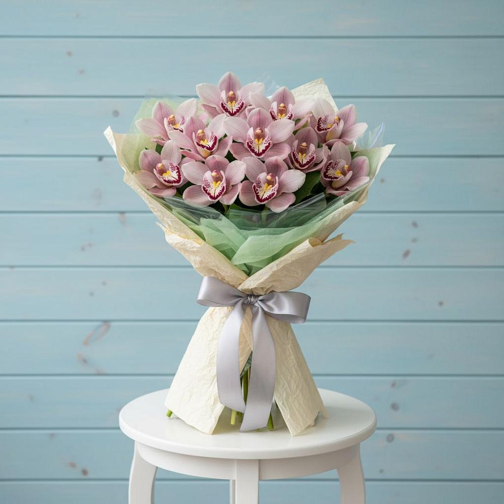 Букет цветов из: Орхидеи и Розы в Звенигово