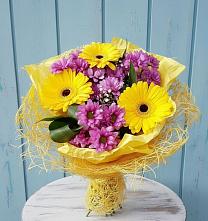 Букет цветов из:  Хризантемы и Герберы в Звенигово