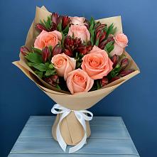 Букет цветов из:  Розы и Альстромерии в Звенигово