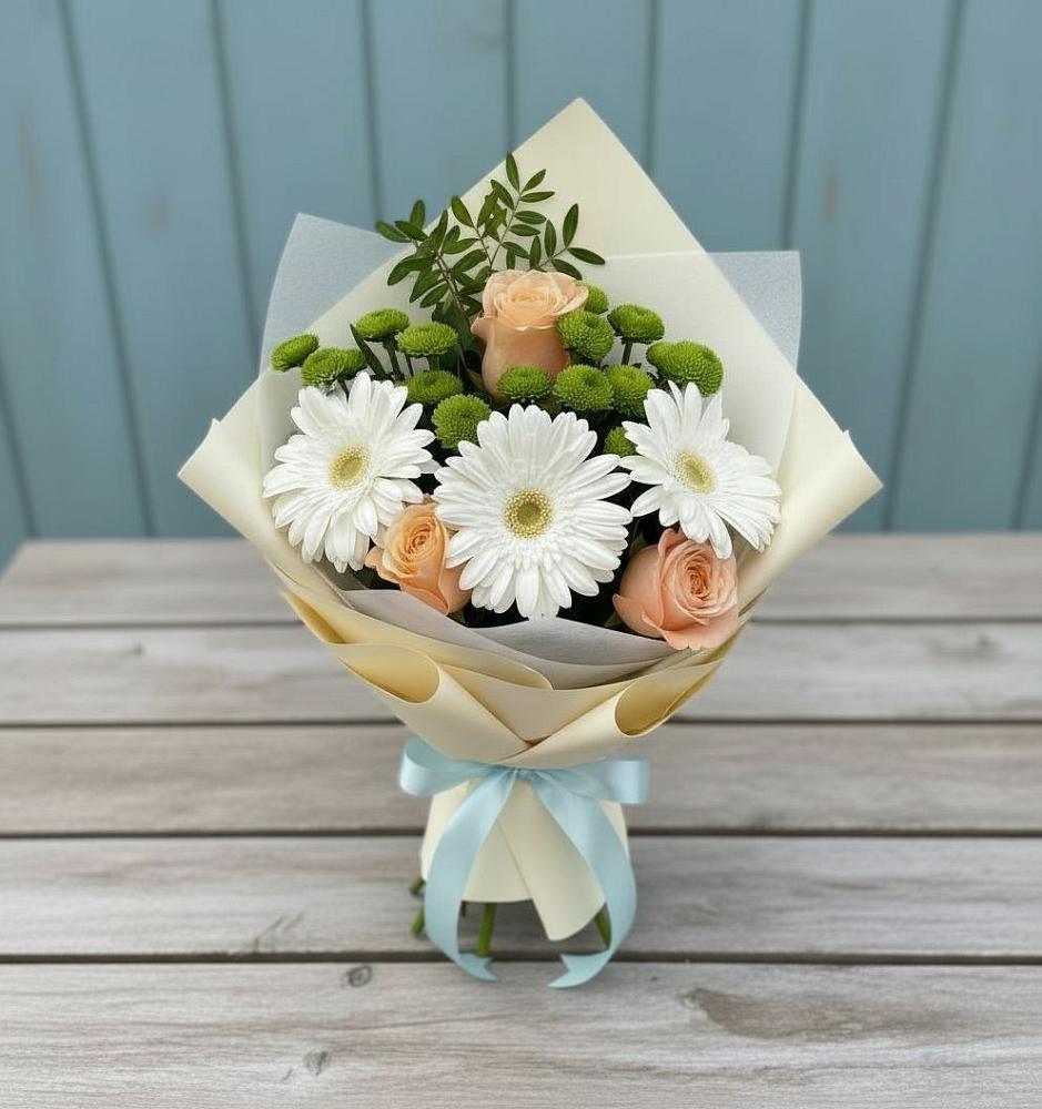 Букет цветов из: Герберы, Розы и Хризантемы в Звенигово