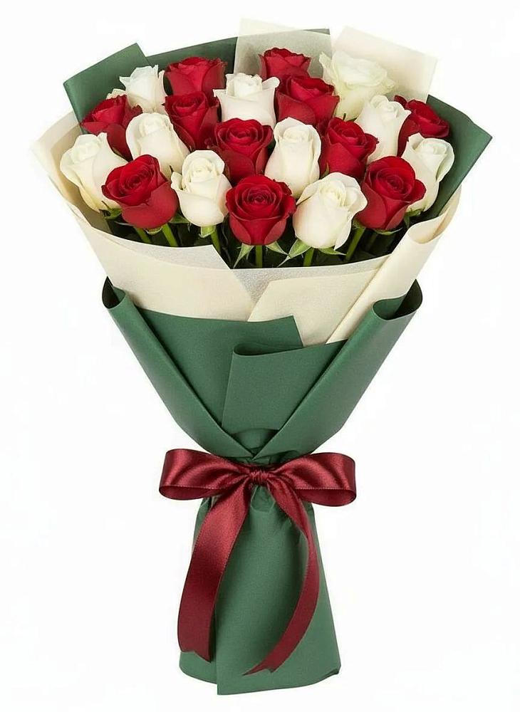 Букет Микс из красных и белых роз в Звенигово