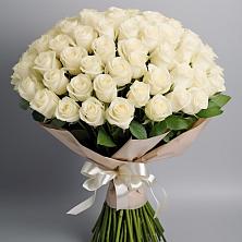 Букет 101 беля роза Белоснежка в Звенигово