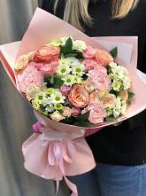 Букет нежные объятья в Звенигово Букет цветов из: Гвоздики, Розы и Хризантемы в Звенигово