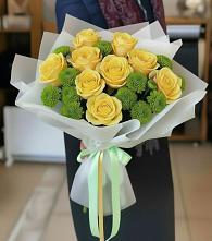 Букет цветов из:  Хризантемы и Розы в Звенигово