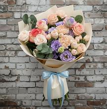Букет цветов из:  Розы, Лизиантусы и Гвоздики в Звенигово